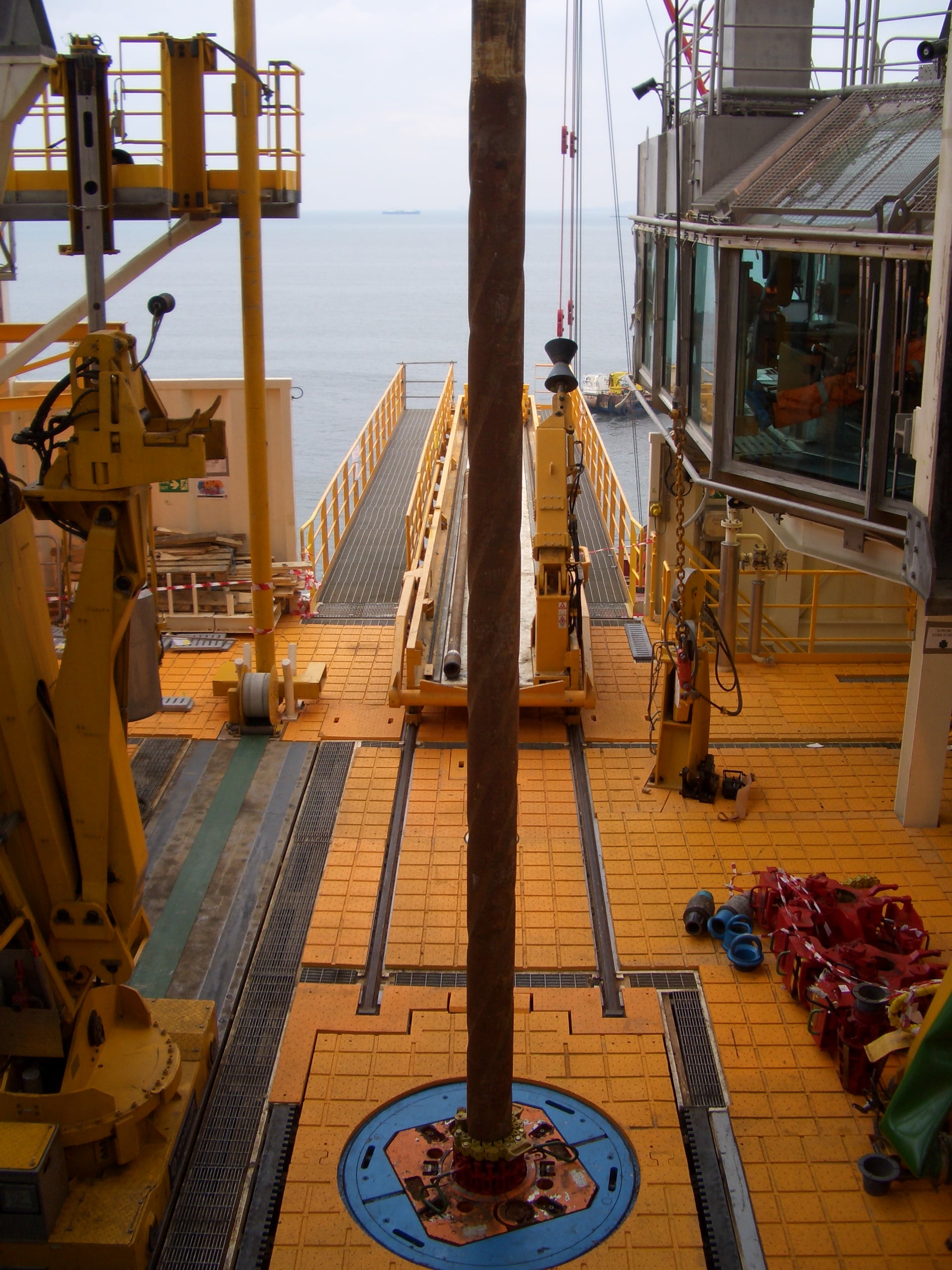 Drill platform safety mats